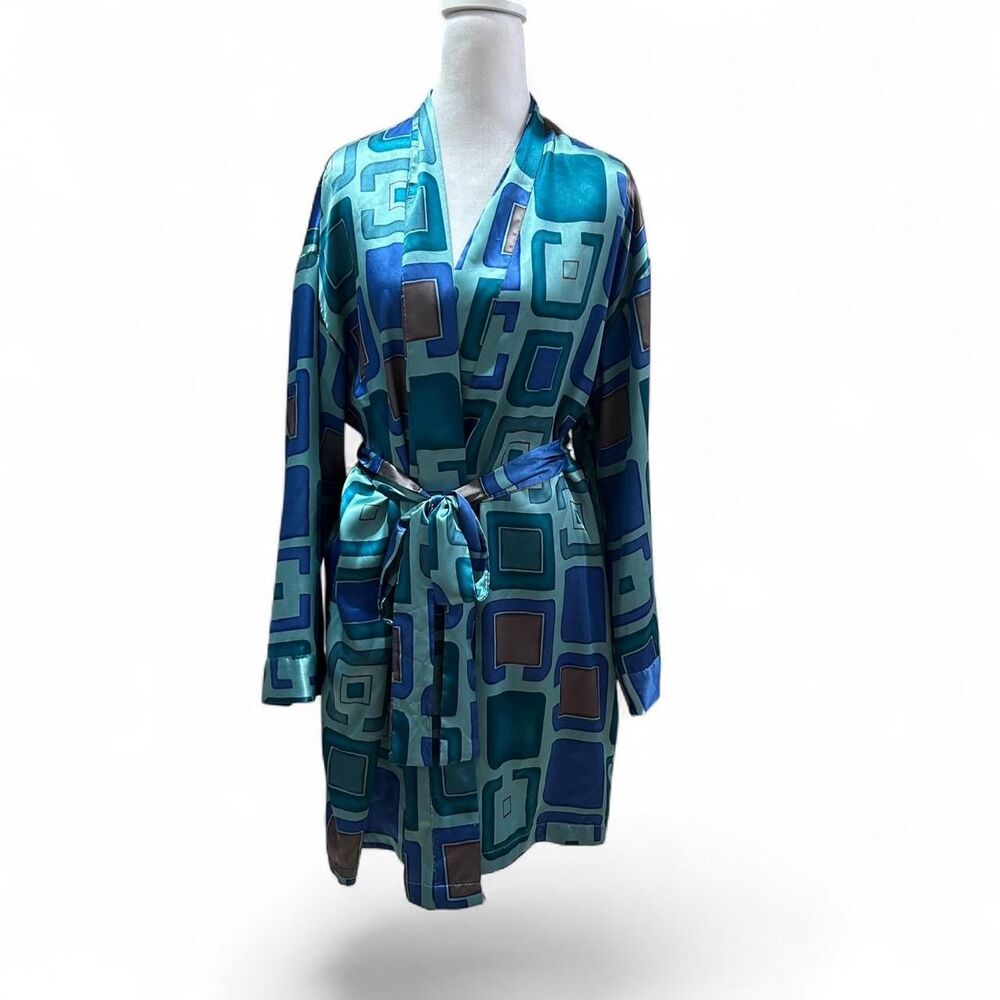 Victoria’s Secret Satin Geometric Robe